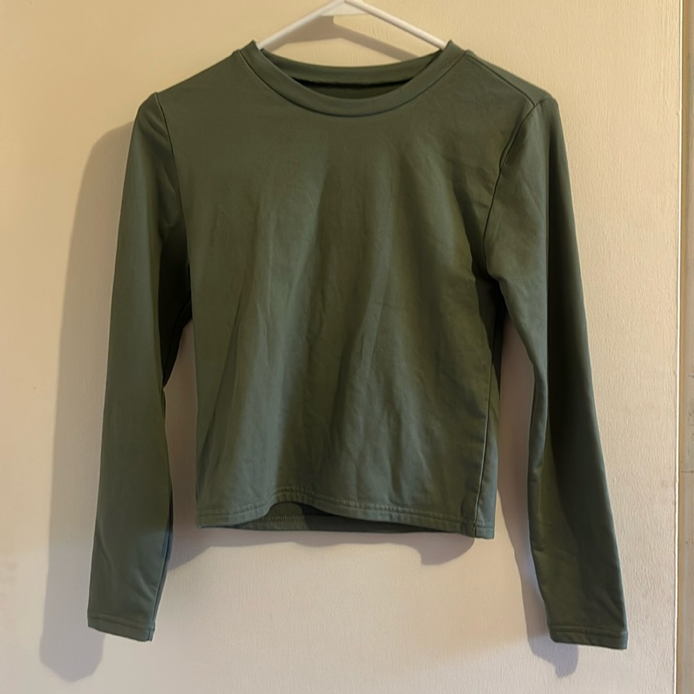 green long sleeve shirt